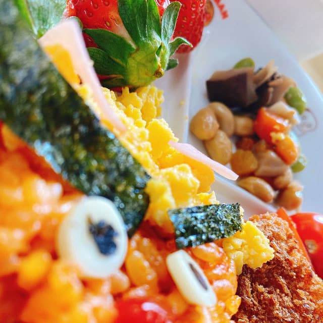 真木保育園自慢のお昼ご飯のプレート